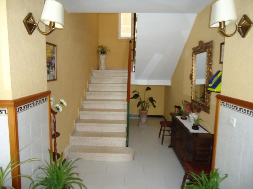 Hostal Los Claveles باينا المظهر الخارجي الصورة