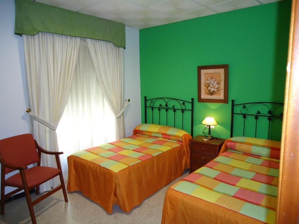 Hostal Los Claveles باينا الغرفة الصورة