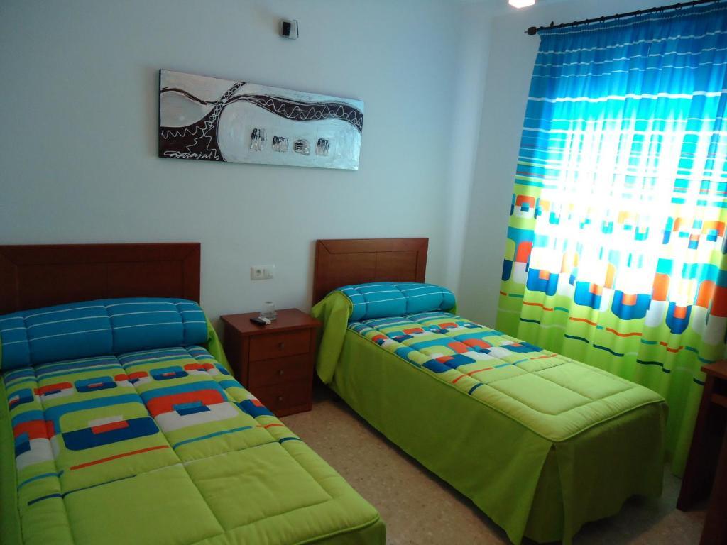 Hostal Los Claveles باينا الغرفة الصورة
